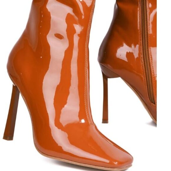 Cape Robbin Simoni beige high heel boots - Picture 2 of 5